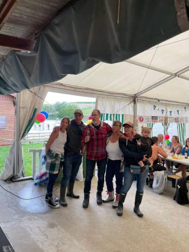 628988dd-211a-4746-b8fe-d1c6d57e5b5a